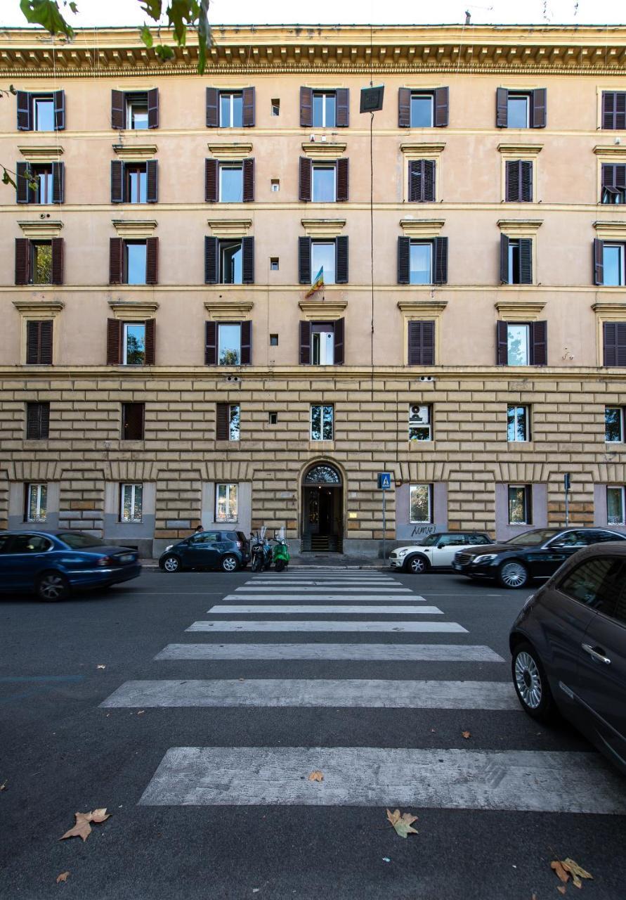 Lungotevere Ripa Rom Exteriör bild